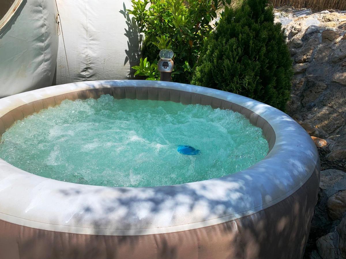 ホテル Bubble Tent ネア・ムダニア エクステリア 写真