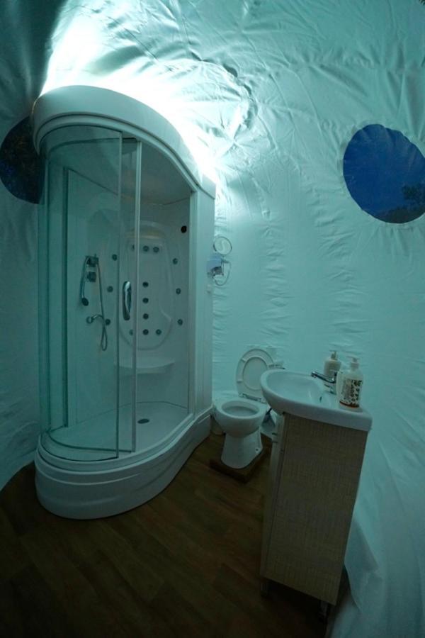 ホテル Bubble Tent ネア・ムダニア エクステリア 写真