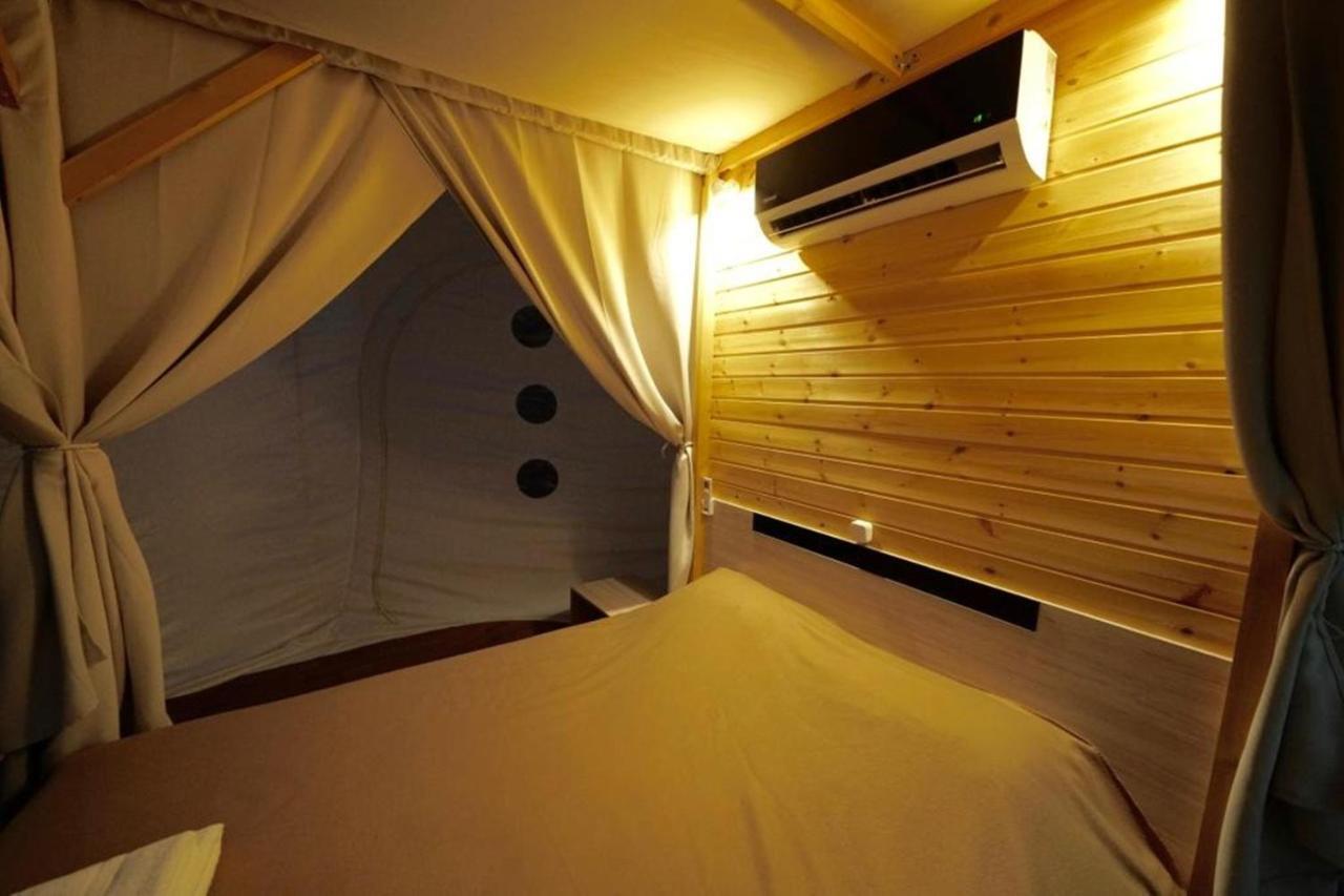 ホテル Bubble Tent ネア・ムダニア エクステリア 写真